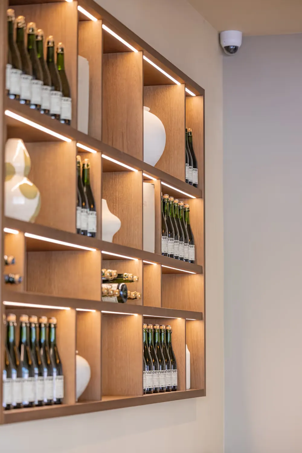 Étagères à vins éclairées