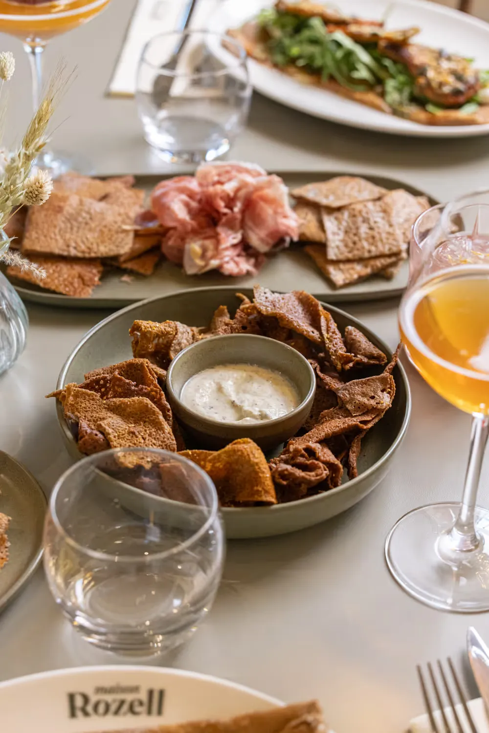 Planche apéritive et chips de sarrasin